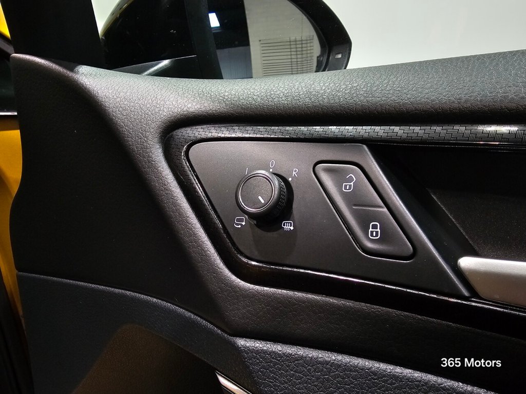 Used Volkswagen Golf 2017 for sale - 77269147: Photo 32