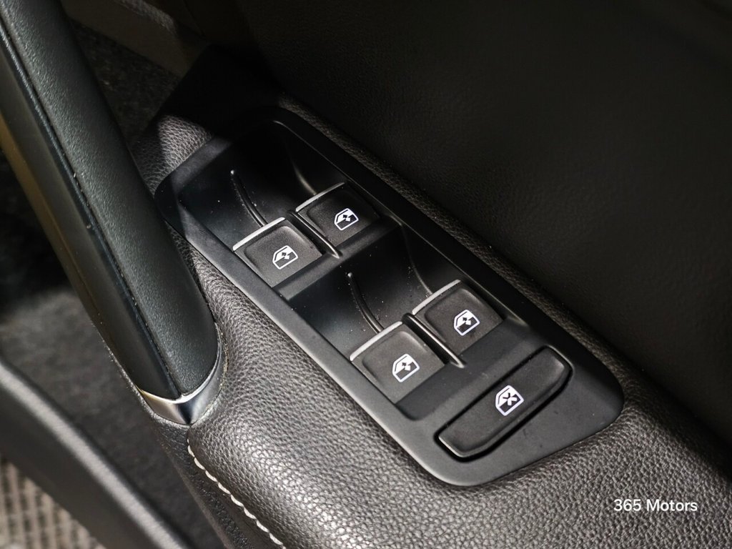 Used Volkswagen Golf 2017 for sale - 77269147: Photo 33