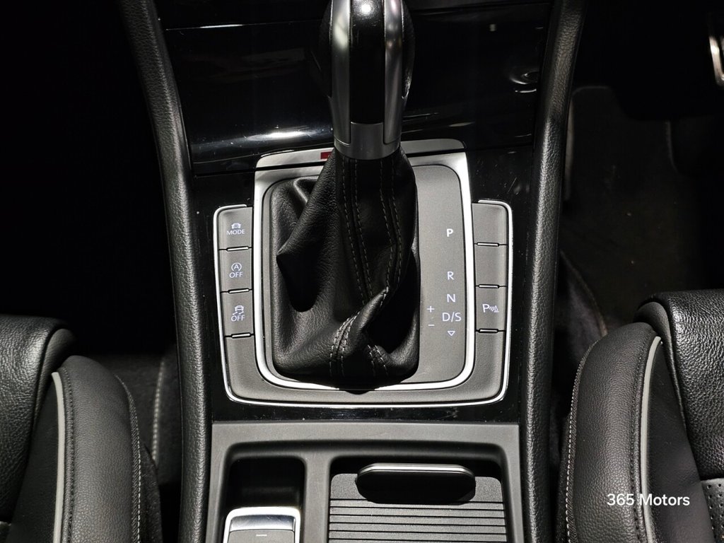 Used Volkswagen Golf 2017 for sale - 77269147: Photo 41