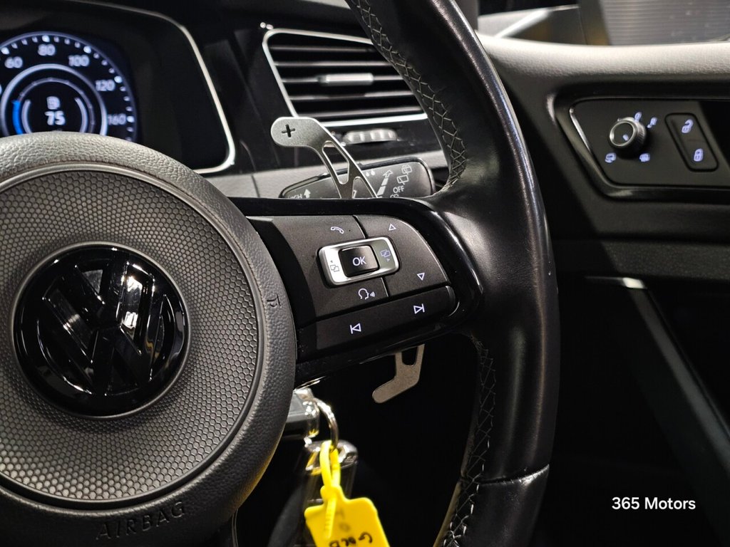 Used Volkswagen Golf 2017 for sale - 77269147: Photo 44