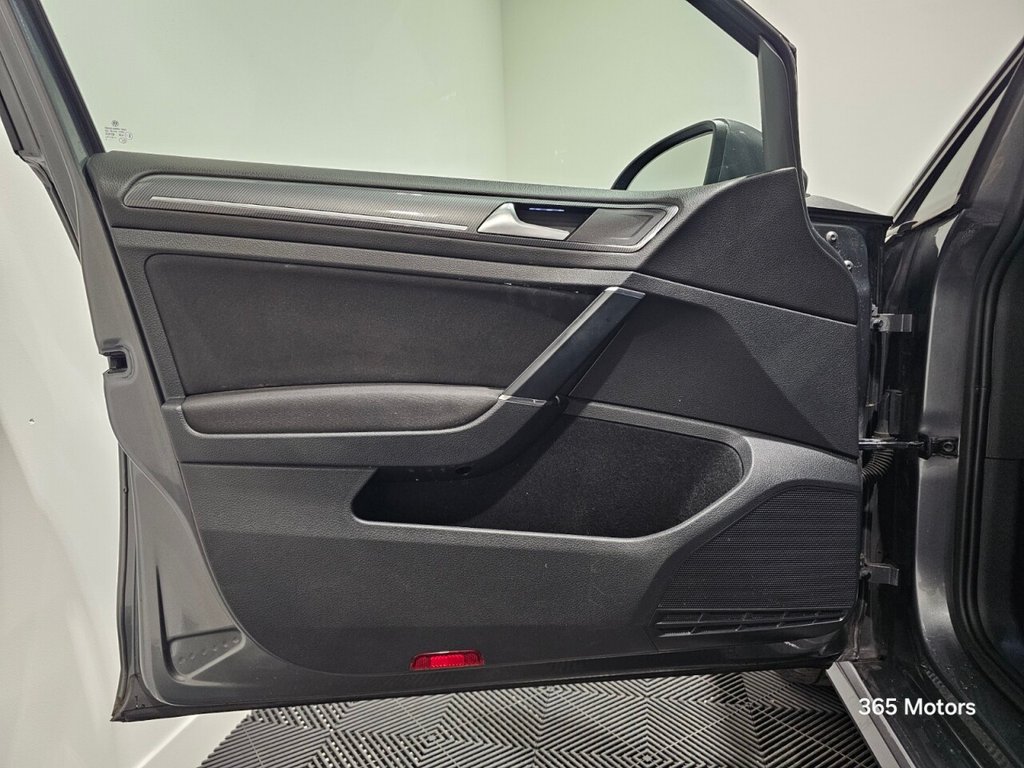 Used Volkswagen Golf 2019 for sale - 76979383: Photo 17