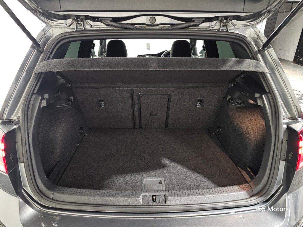 Used Volkswagen Golf 2019 for sale - 76979383: Photo 27