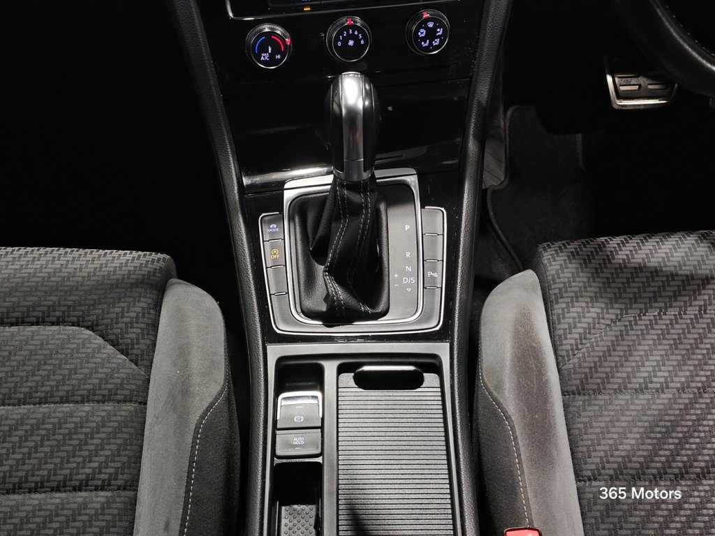 Used Volkswagen Golf 2019 for sale - 76979383: Photo 41