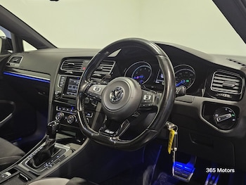 Used Volkswagen Golf 2015 for sale - 77941716: Photo