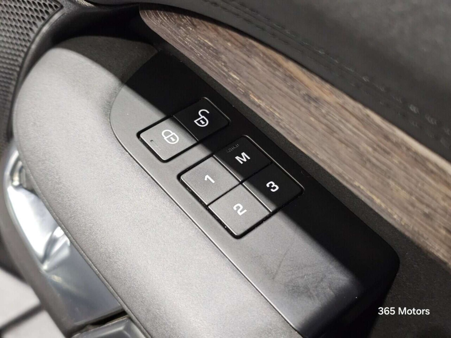 Used Land Rover Discovery 2018 for sale - 78149564: Photo 36