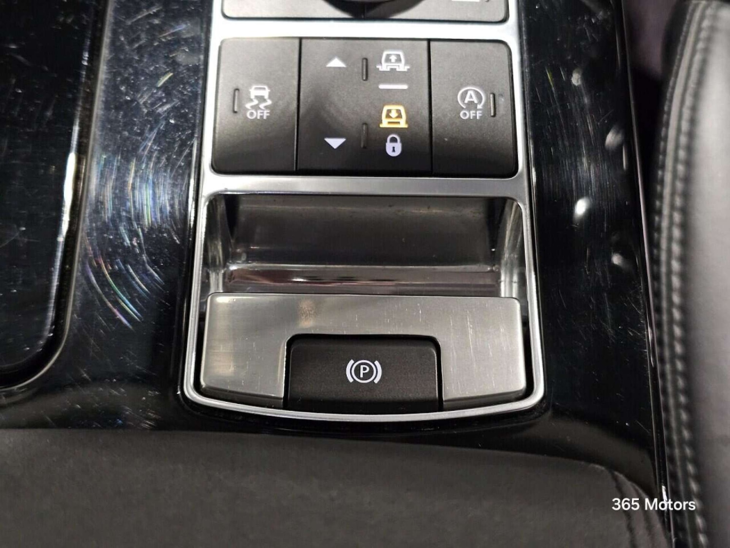 Used Land Rover Discovery 2018 for sale - 78149564: Photo 51