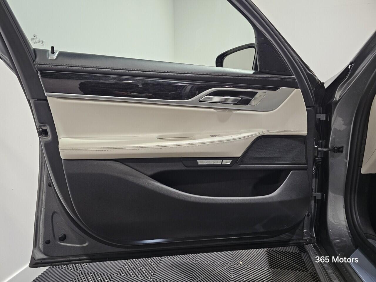 Used BMW 7 Series 2018 for sale - 76440687: Photo 16