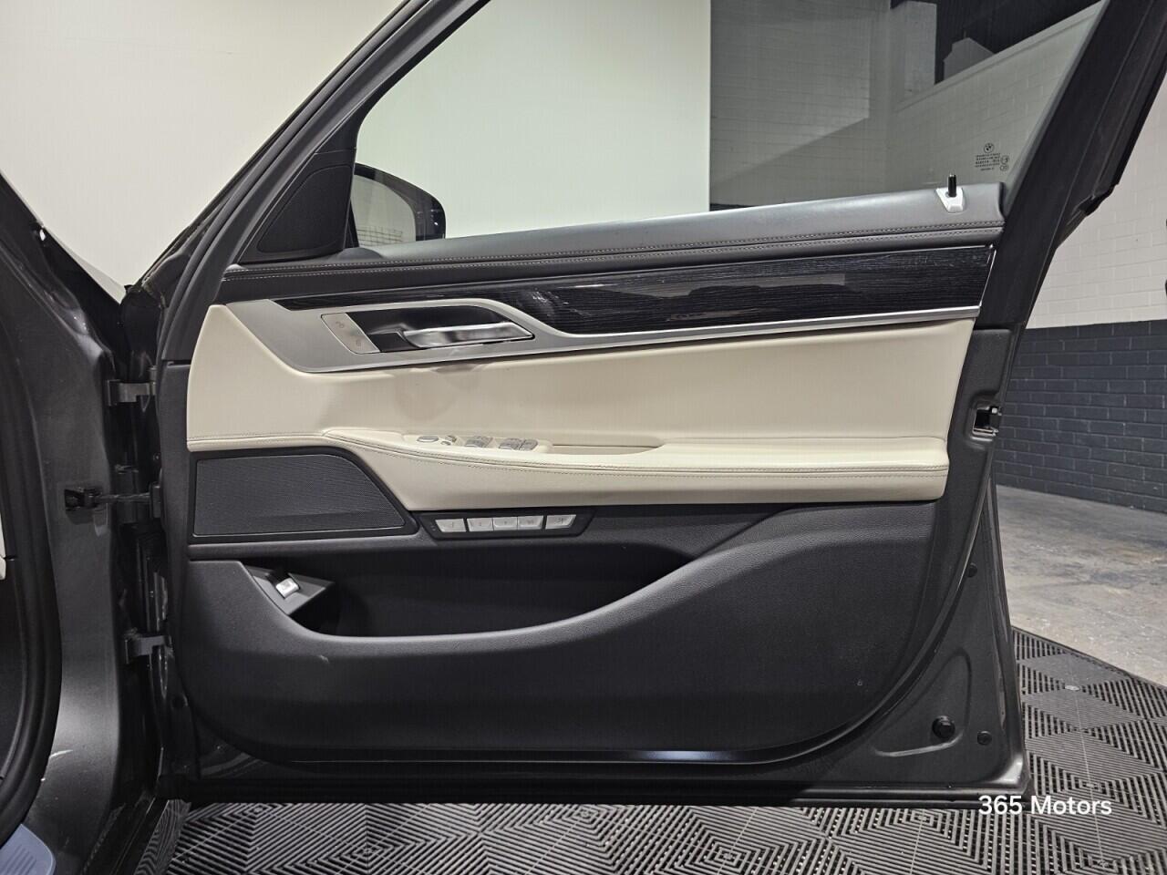 Used BMW 7 Series 2018 for sale - 76440687: Photo 35