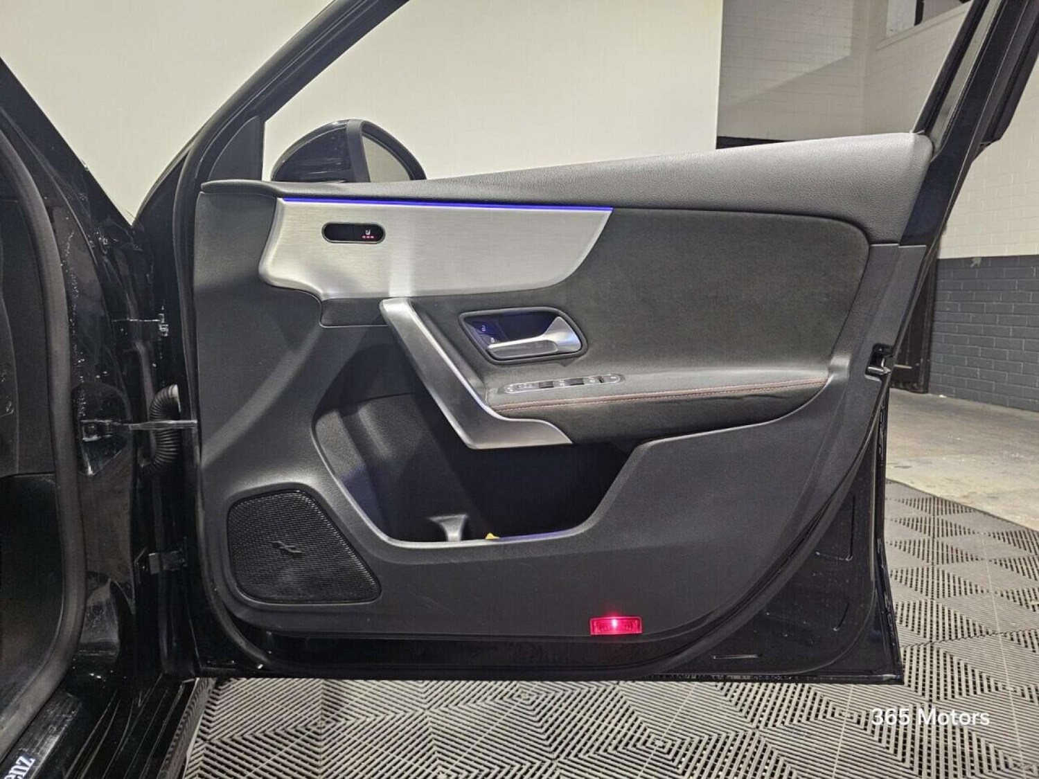 Used Mercedes-Benz A-Class 2018 for sale - 78149531: Photo 38