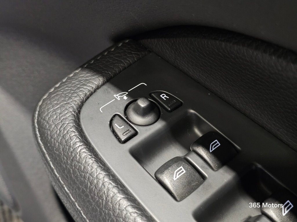 Used Volvo V60 2020 for sale - 78030806: Photo 41