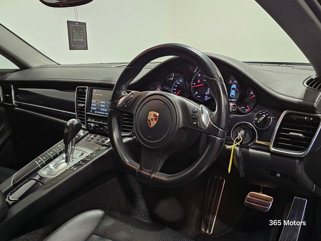 Used Porsche Panamera 2013 for sale - 78069261: Photo 2