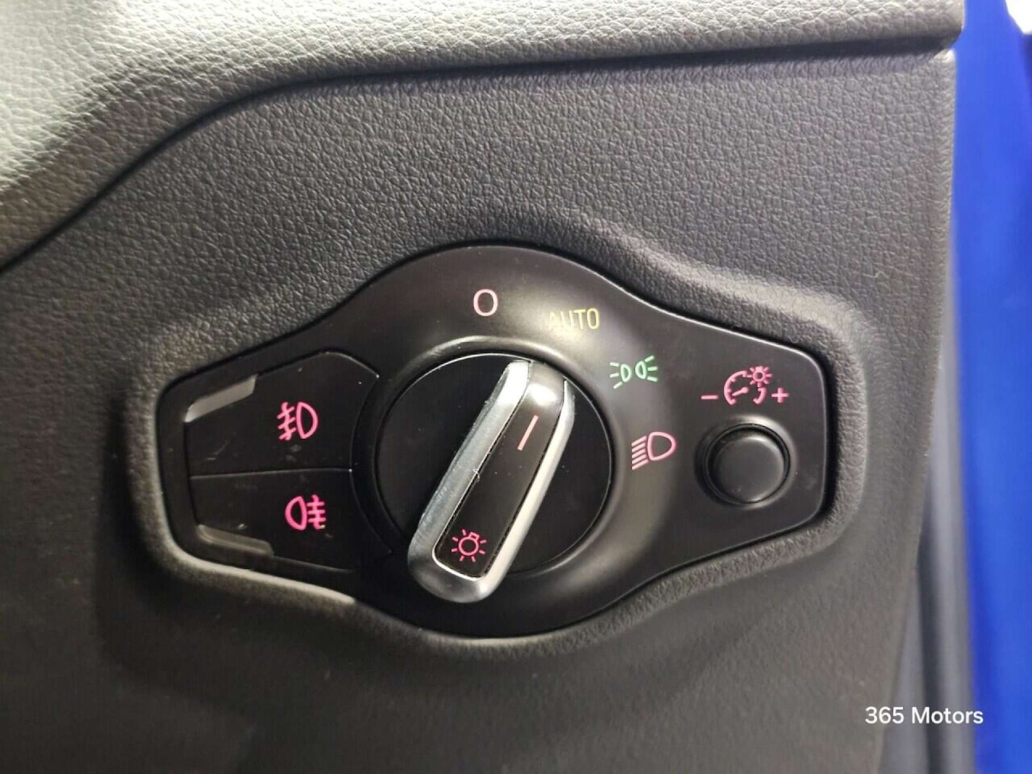 Used Audi Q5 2015 for sale - 78149543: Photo 48