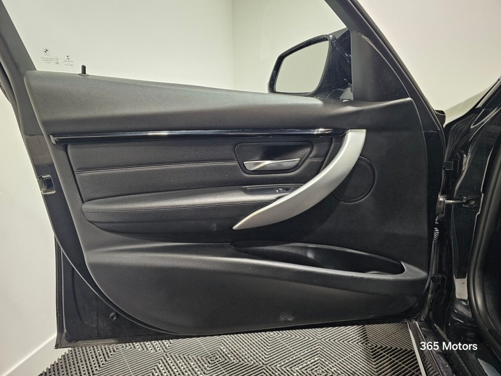 Used BMW 3 Series 2016 for sale - 77153557: Photo 16