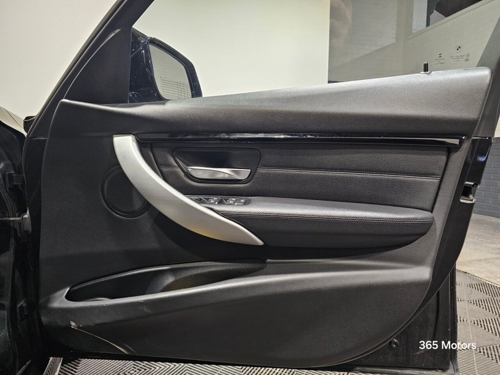 Used BMW 3 Series 2016 for sale - 77153557: Photo 30