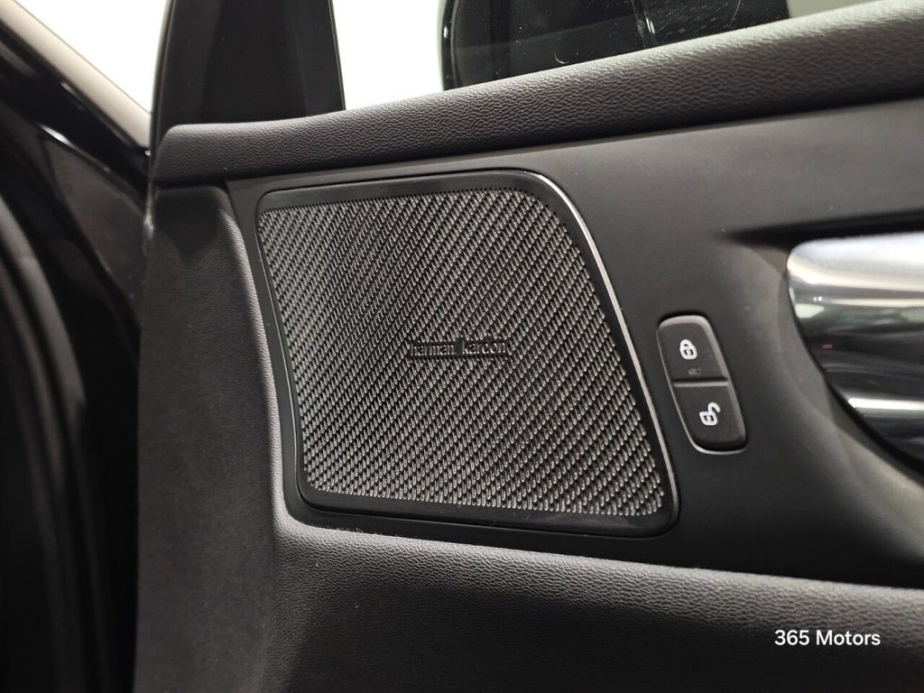 Used Volvo V60 2018 for sale - 77089412: Photo 34