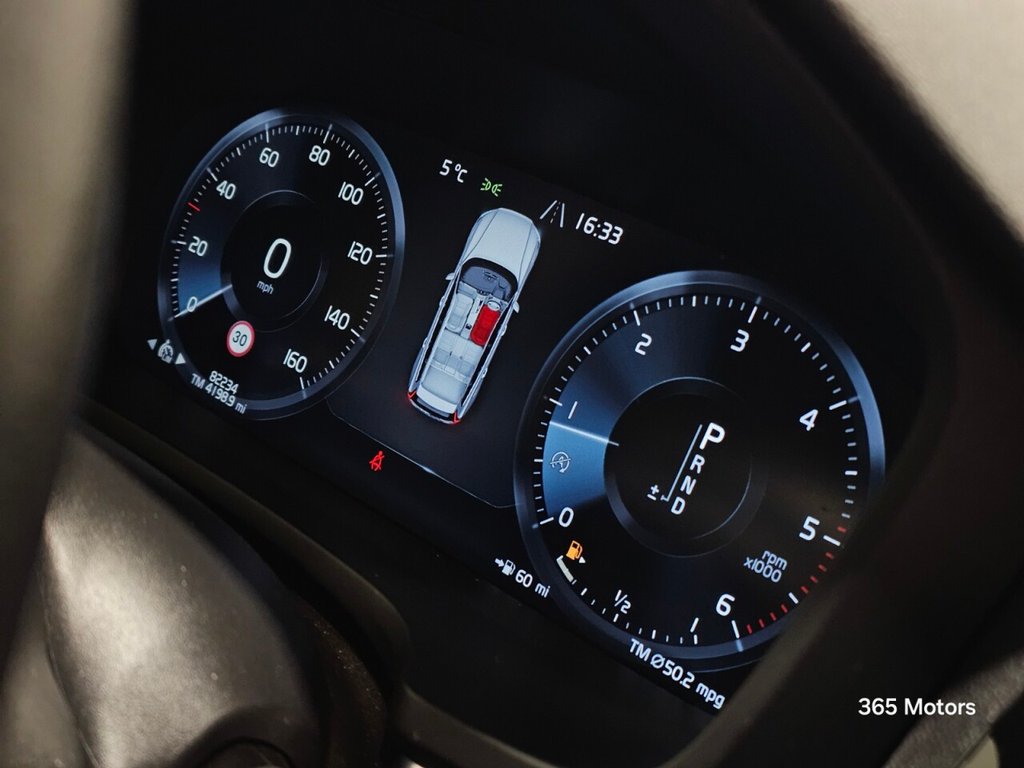 Used Volvo V60 2018 for sale - 77089412: Photo 38