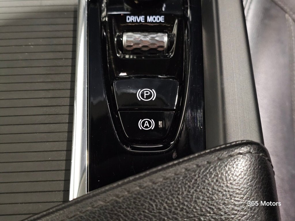 Used Volvo V60 2018 for sale - 77089412: Photo 47