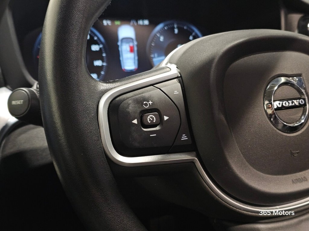 Used Volvo V60 2018 for sale - 77089412: Photo 48