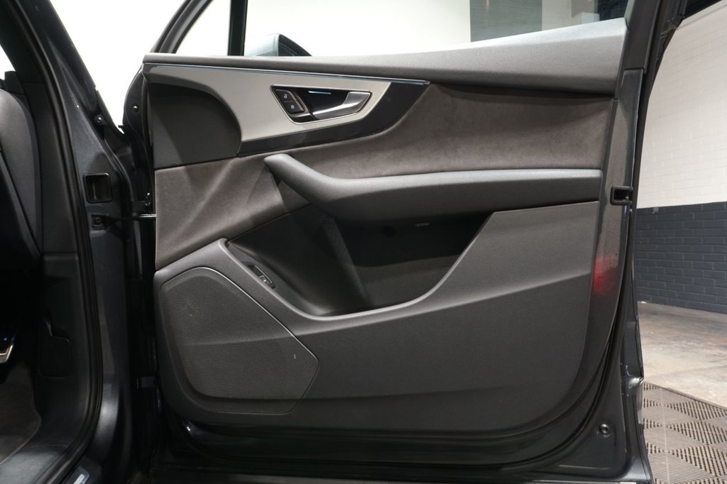 Used Audi Q7 2016 for sale - 77422192: Photo 38