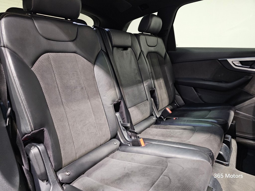Used Audi Q7 2015 for sale - 76979400: Photo 30