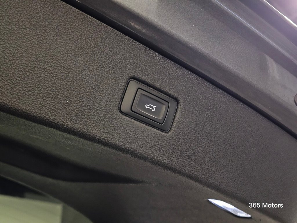 Used Audi Q7 2015 for sale - 76979400: Photo 35