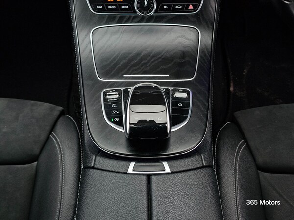 Used Mercedes-Benz E-Class 2019 for sale - 75670174: Photo 41
