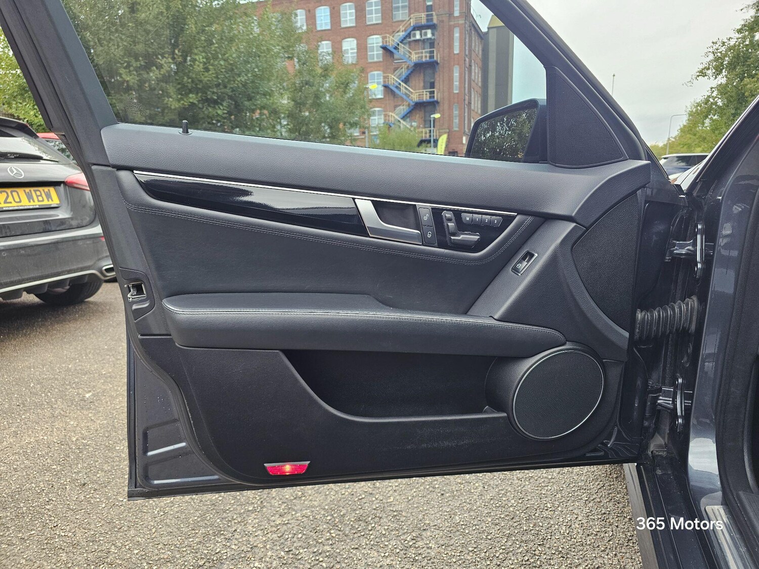 Used Mercedes-Benz C Class for sale - 76151605: Photo 17