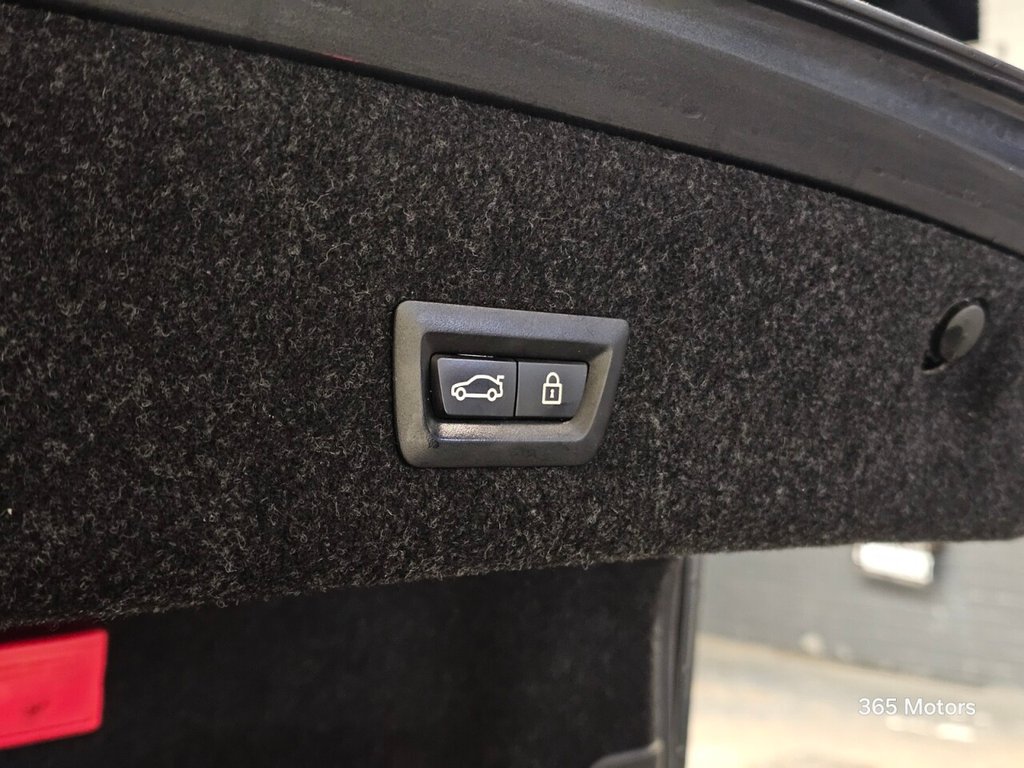 Used BMW 3 Series 2019 for sale - 77534980: Photo 37