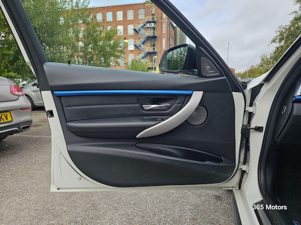 Used BMW 3 Series 2017 for sale - 76189350: Photo 19