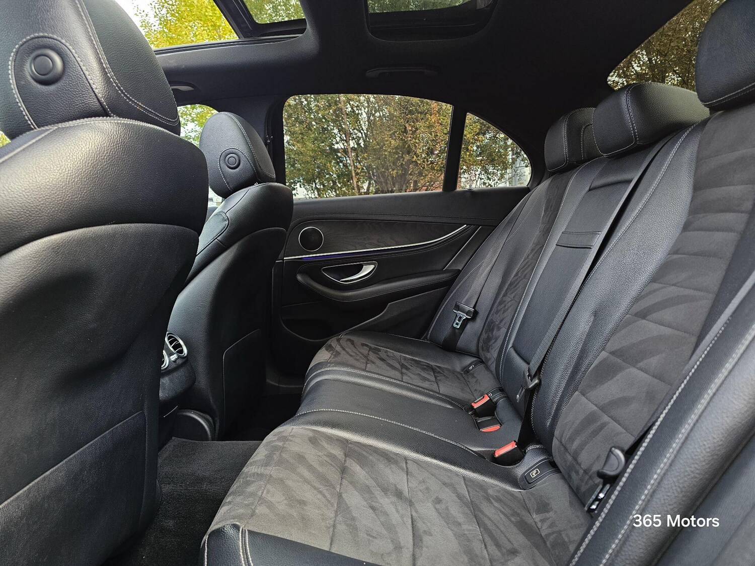 Used Mercedes-Benz E Class 2016 for sale - 76359966: Photo 26