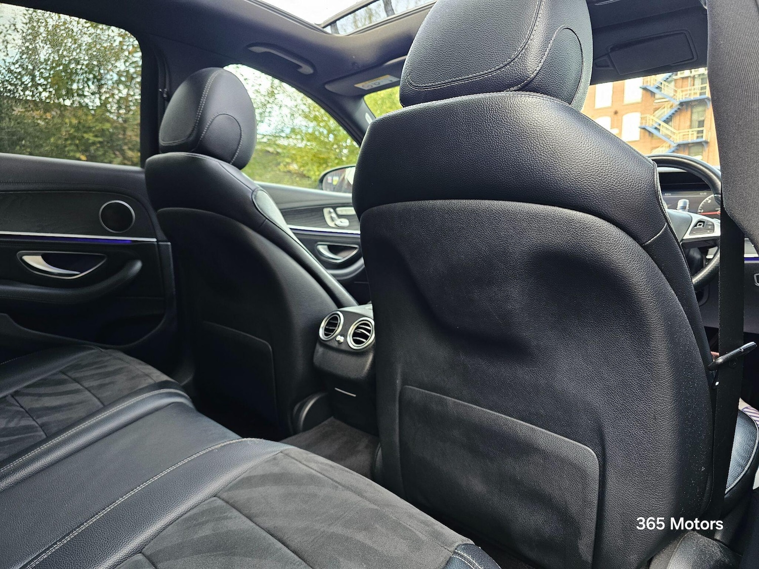 Used Mercedes-Benz E Class 2016 for sale - 76359966: Photo 29