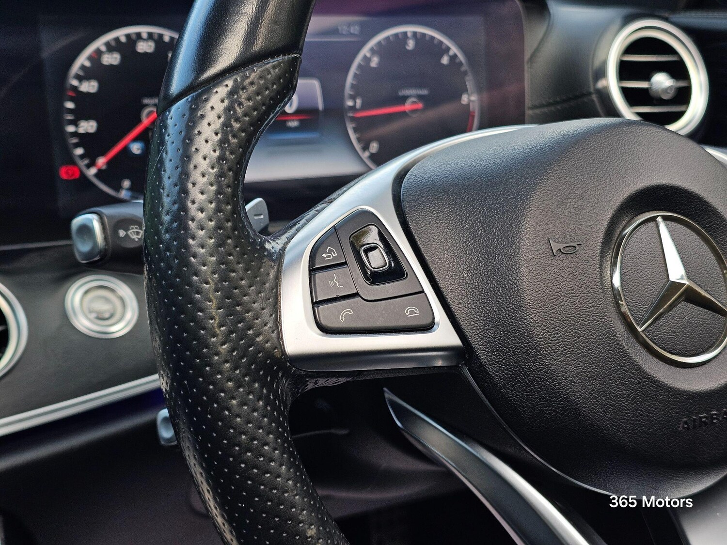 Used Mercedes-Benz E Class 2016 for sale - 76359966: Photo 47