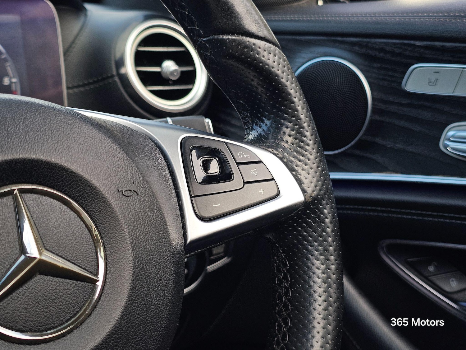 Used Mercedes-Benz E Class 2016 for sale - 76359966: Photo 48