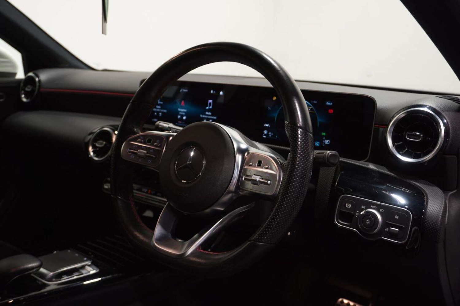 Used Mercedes-Benz A-Class 2018 for sale - 78149567: Photo 2