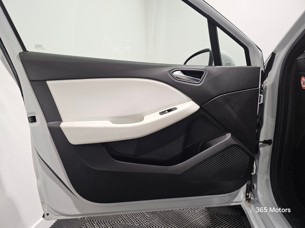 Used Renault Clio 2020 for sale - 77053660: Photo 15