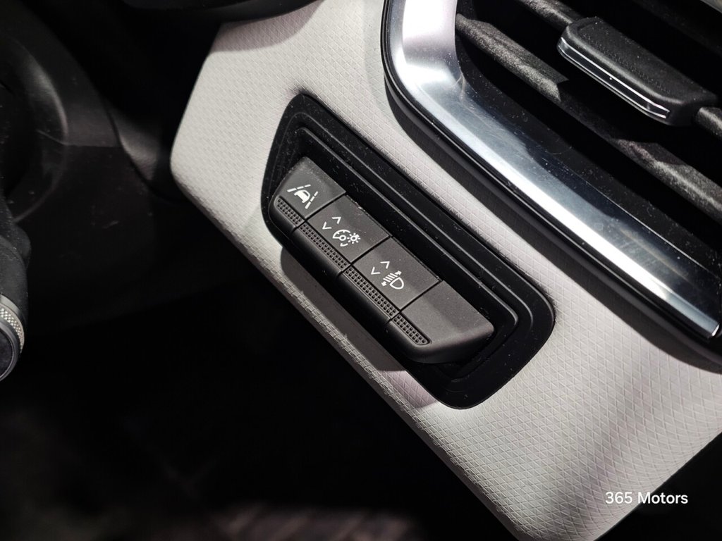 Used Renault Clio 2020 for sale - 77053660: Photo 43