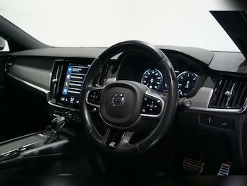 Used Volvo V90 2018 for sale - 79596356: Photo