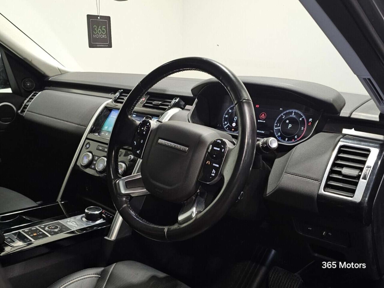 Used Land Rover Discovery 2020 for sale - 78149524: Photo 2