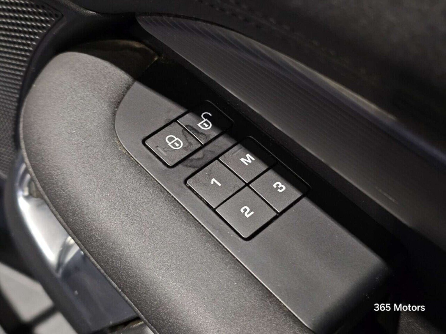 Used Land Rover Discovery 2020 for sale - 78149524: Photo 28