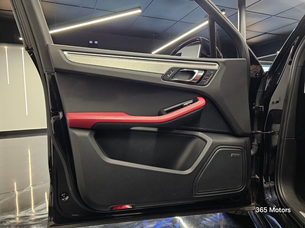 Used Porsche Macan 2017 for sale - 76979365: Photo 18