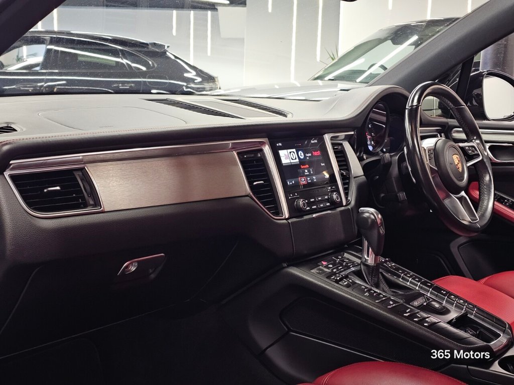 Used Porsche Macan 2017 for sale - 76979365: Photo 21