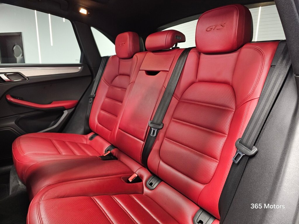 Used Porsche Macan 2017 for sale - 76979365: Photo 30