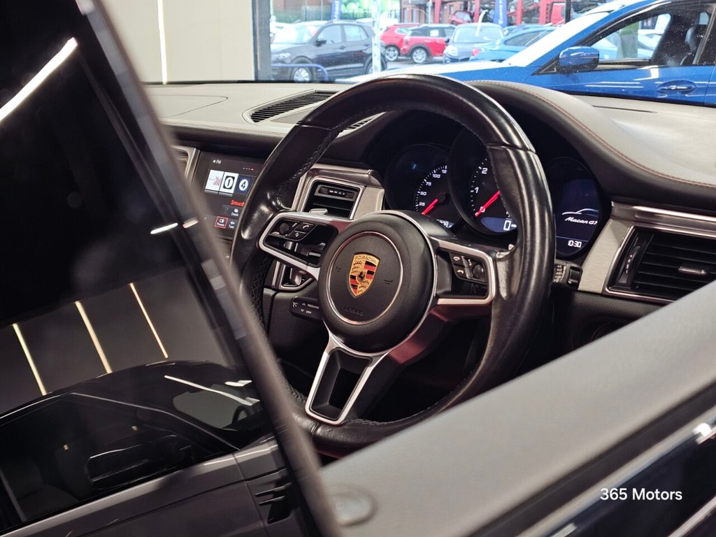 Used Porsche Macan 2017 for sale - 76979365: Photo 39