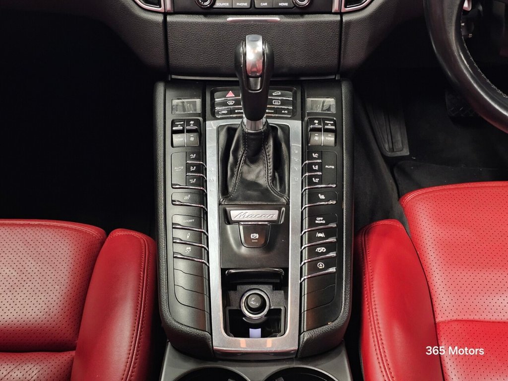 Used Porsche Macan 2017 for sale - 76979365: Photo 45