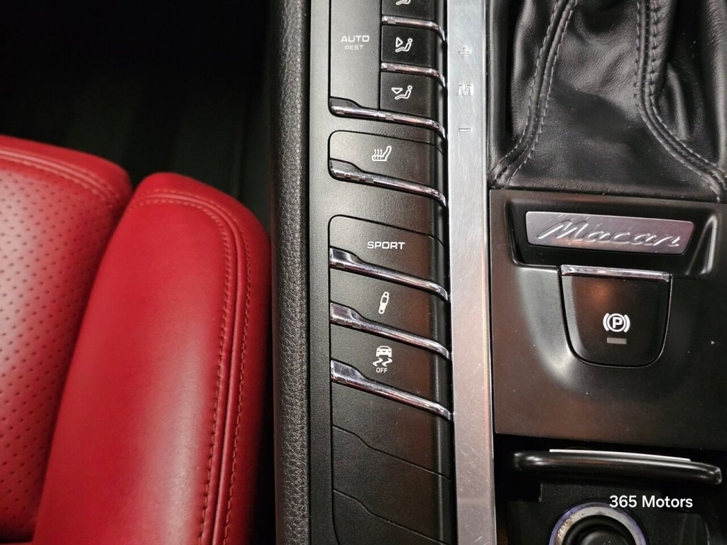 Used Porsche Macan 2017 for sale - 76979365: Photo 48