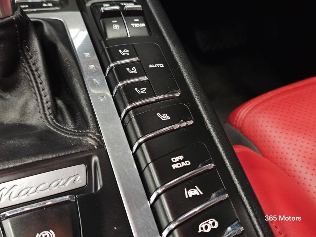 Used Porsche Macan 2017 for sale - 76979365: Photo 50