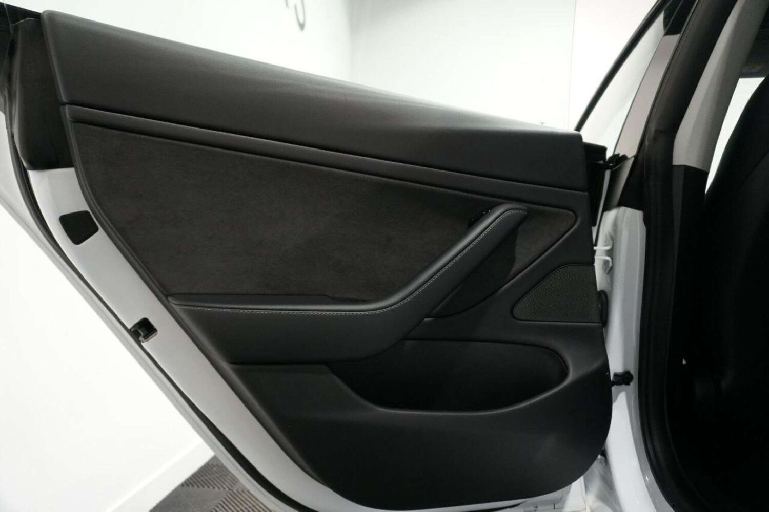 Used Tesla Model 3 2020 for sale - 78149517: Photo 34