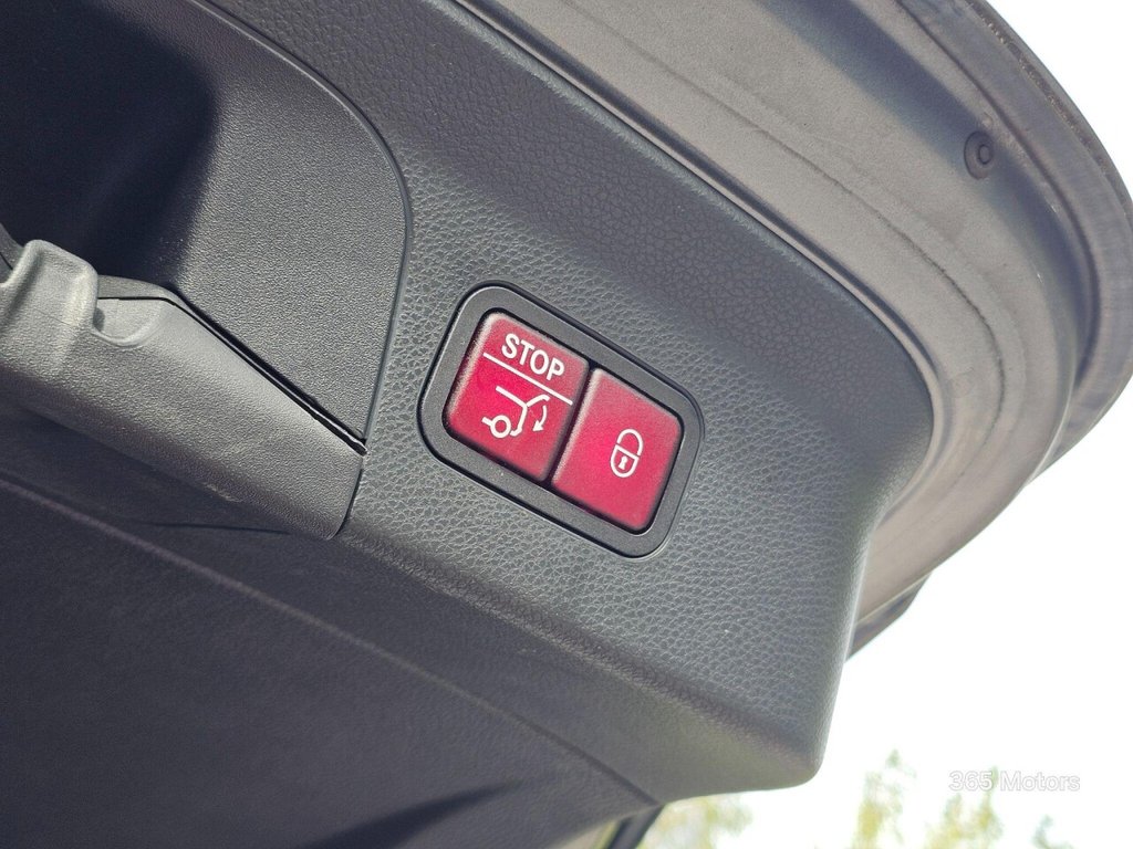 Used Mercedes-Benz GLC 2017 for sale - 76979360: Photo 19