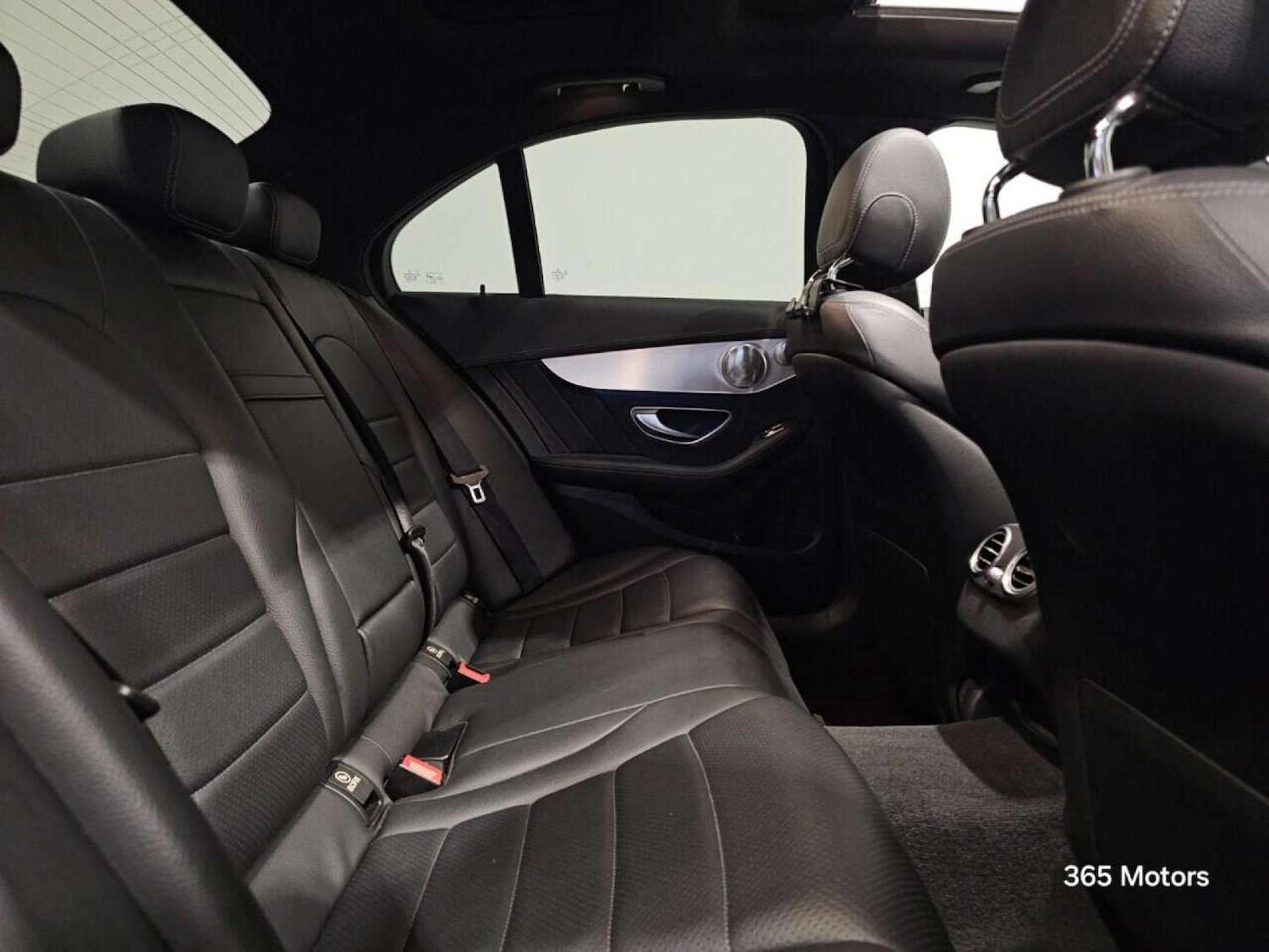 Used Mercedes-Benz C Class 2015 for sale - 78149553: Photo 33