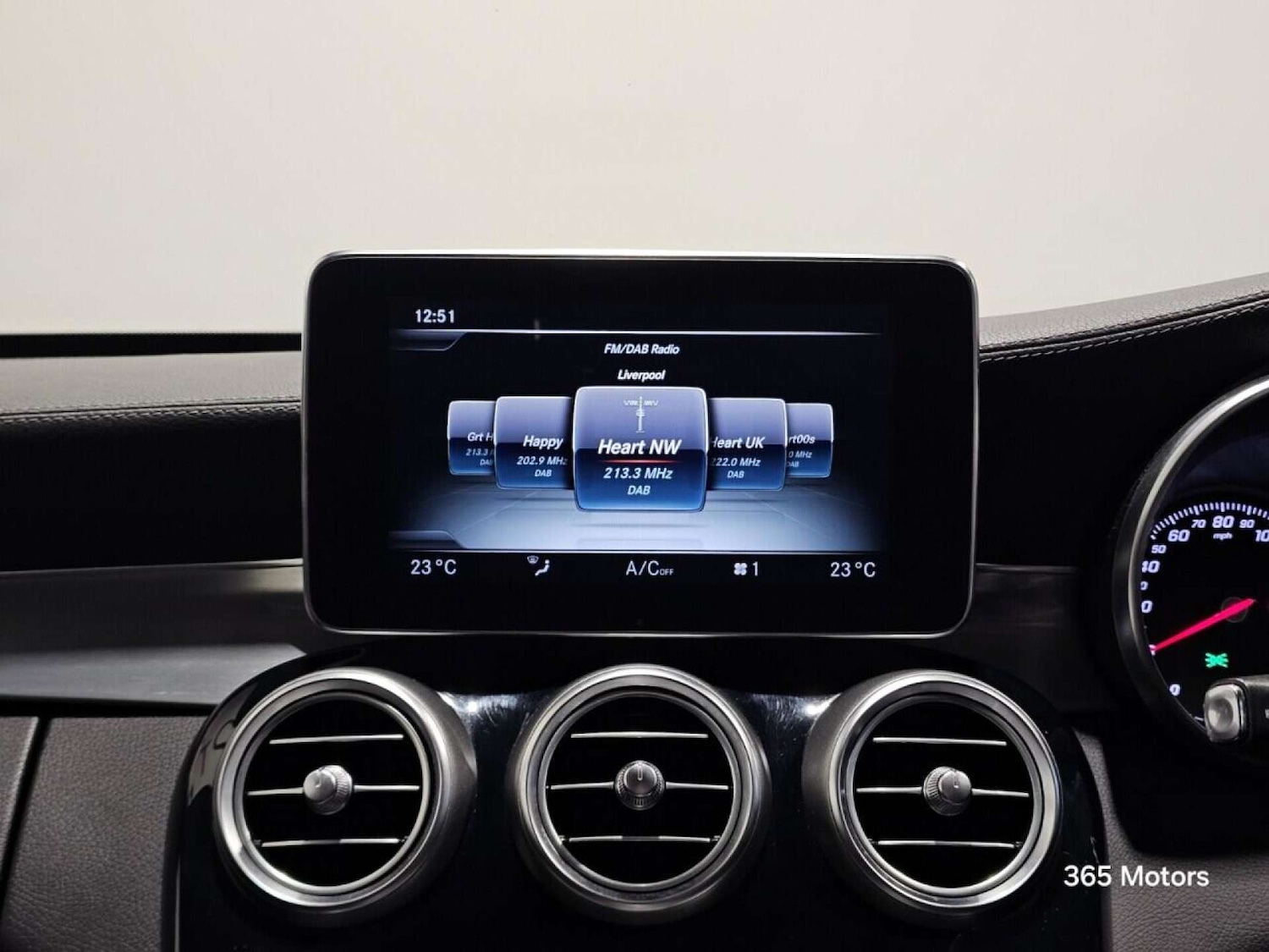 Used Mercedes-Benz C Class 2015 for sale - 78149553: Photo 36